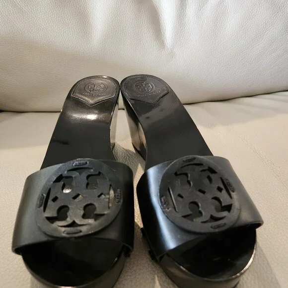 Tory Burch sandals size 8.5 - Picture 1 of 3